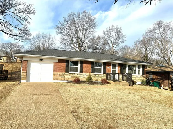 9921 Delhi Dr, Saint Louis, MO 63137