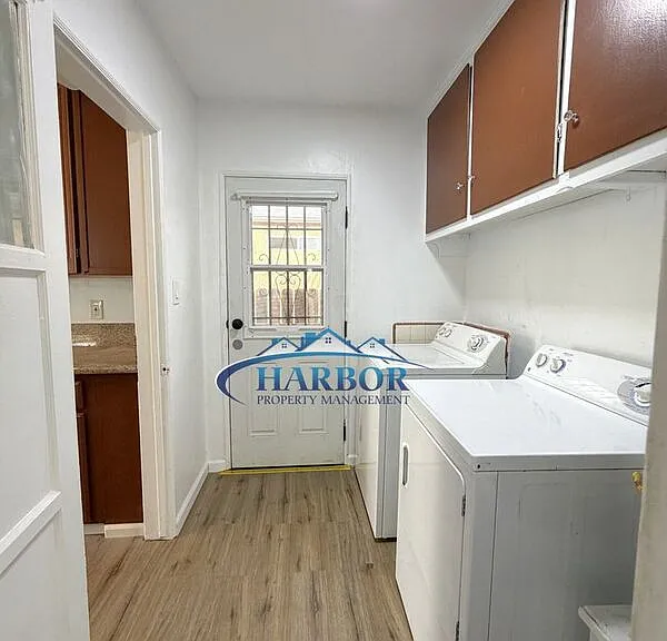 239 E 90th St — Photo 11
