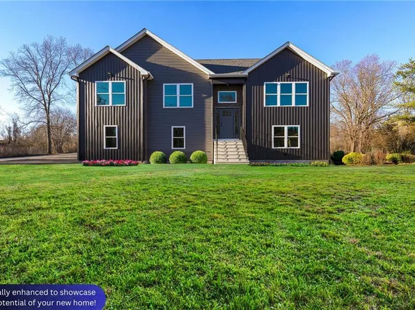 2 Pinewood Ave, Johnston, RI 02919