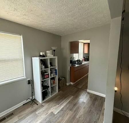 5th image of 1703 Worth St