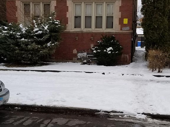 4th image of 7031 S Fairfield Ave #1F