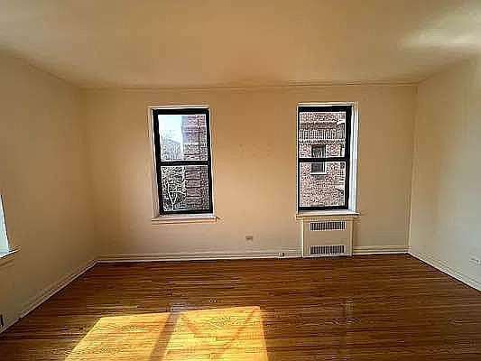 4th image of 8615 Elmhurst Ave #4G