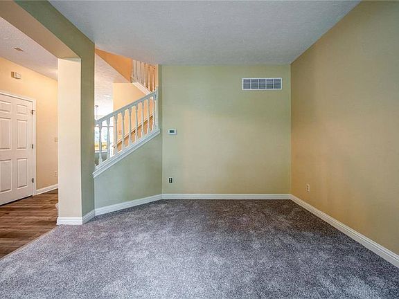 5th image of 5146 Oak Farm Dr