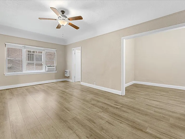 118 N Westmoreland Ave #105 — Photo 1