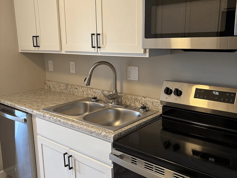 The Oaks Apartments