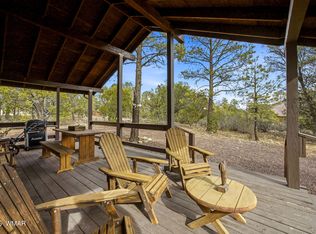 3113 Whitetail Way, Overgaard, AZ 85933