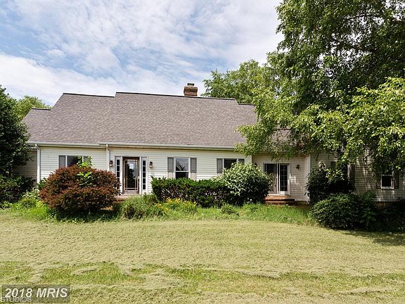 2nd image of 214 Winchester Dr