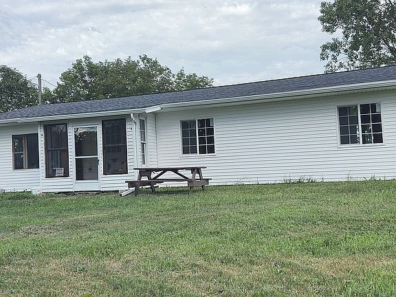 3rd image of 2861 Latcha Rd