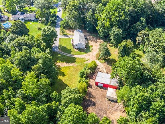 4th image of 6411 Nelson Dr