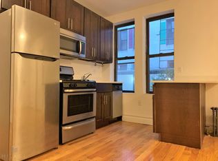 21-80 38th St #1A5, Astoria, NY 11105
