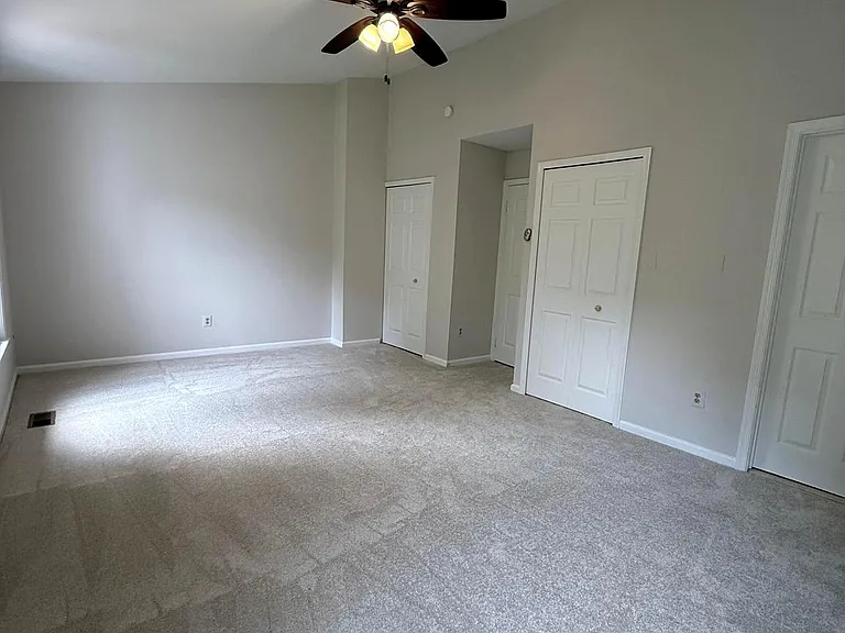 8442 Springfield Oaks Dr — Photo 12