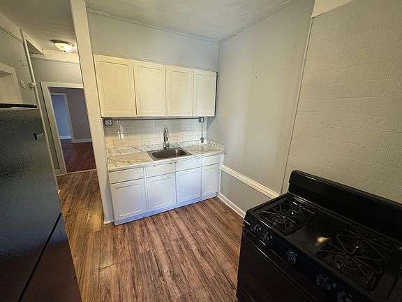 5th image of 111 Baldwin Ave APT 3L