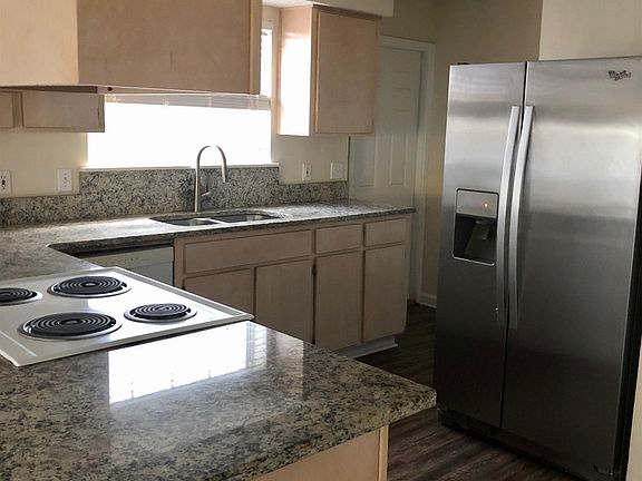 3rd image of 2832 Saw Palmetto Ln