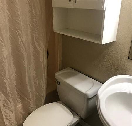 2nd image of 690 W Park Dr APT 105