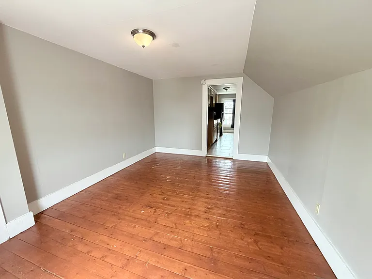 Additional view of livingroom into kitchen