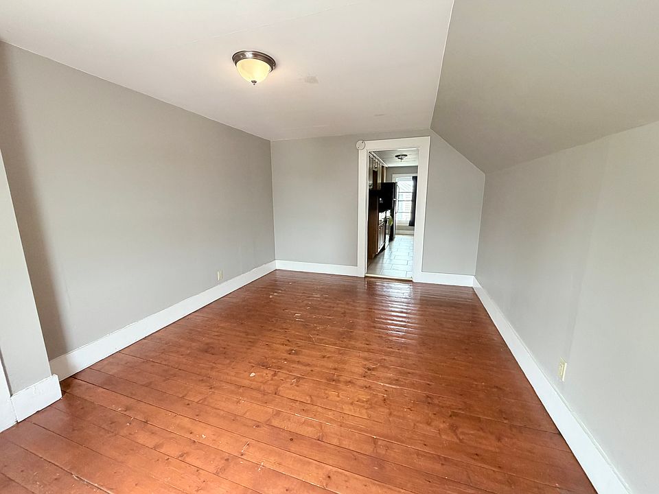 Additional view of livingroom into kitchen