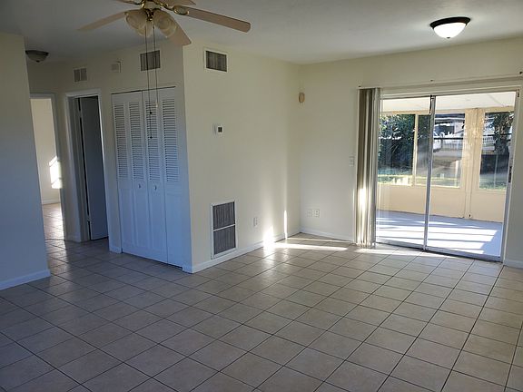 5th image of 2673 Beal St