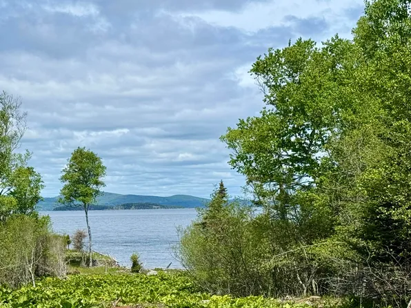 213-001 W West District Road, North Haven, ME 04853