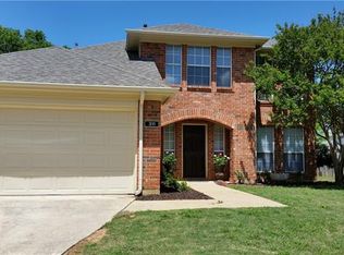 311 Thousand Oaks Dr, Lake Dallas, TX 75065