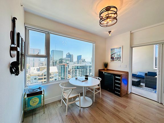 5th image of 300 W Beech St Unit 1901