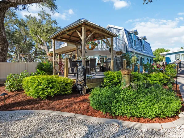 51 W Bay Heights Rd, Englewood, FL 34223