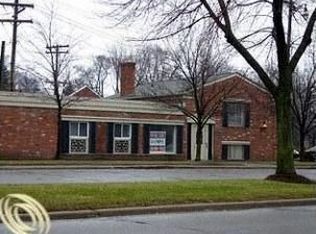 17200 Mack Ave STE 2, Grosse Pointe, MI 48230