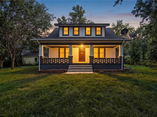 21709 E 321st St, Harrisonville, MO 64701