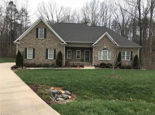 141 Laurel Ridge Ct, Reidsville, NC 27320