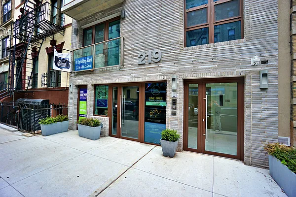 Rented by Corcoran | media 9