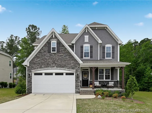 242 School Side Dr, Spring Lake, NC 28390