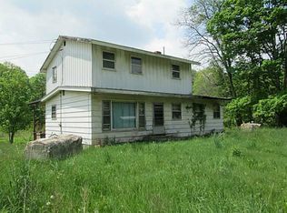 1112 Upper Mateer Rd, Vandergrift, PA 15690