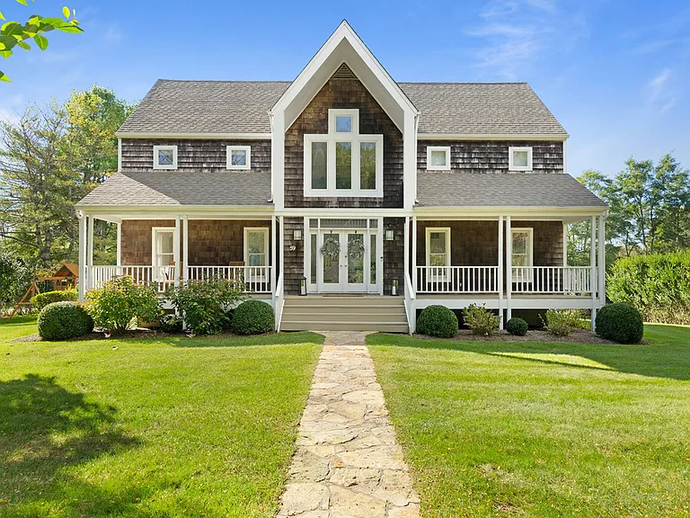 59 N Captains Neck Ln — Photo 3