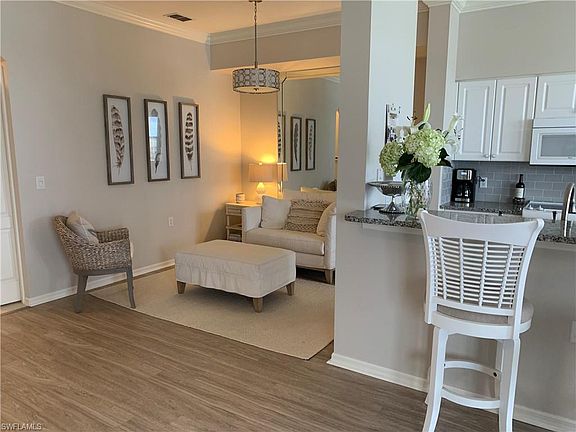 2nd image of 10371 Butterfly Palm Dr APT 846