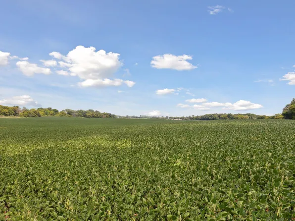 24X1 Holy Name Dr, Wayzata, MN 55391