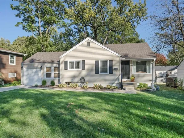 5309 Woodson St, Mission, KS 66202
