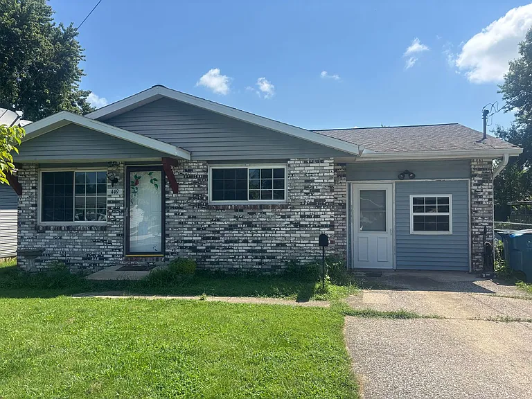 449 Shellview St — Photo 1