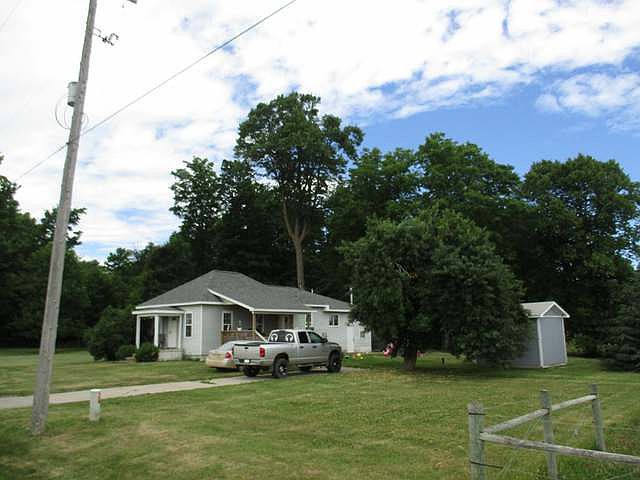 2nd image of 3811 E Dover Rd