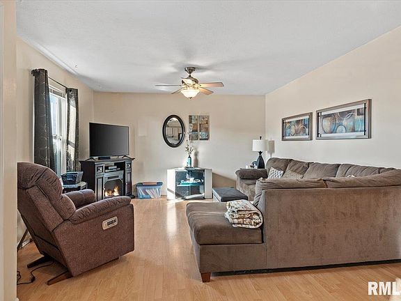 4th image of 4117 Marie Dr