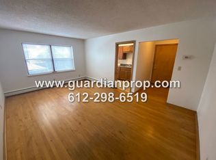 903 St. Clair Ave, Saint Paul, MN 55105
