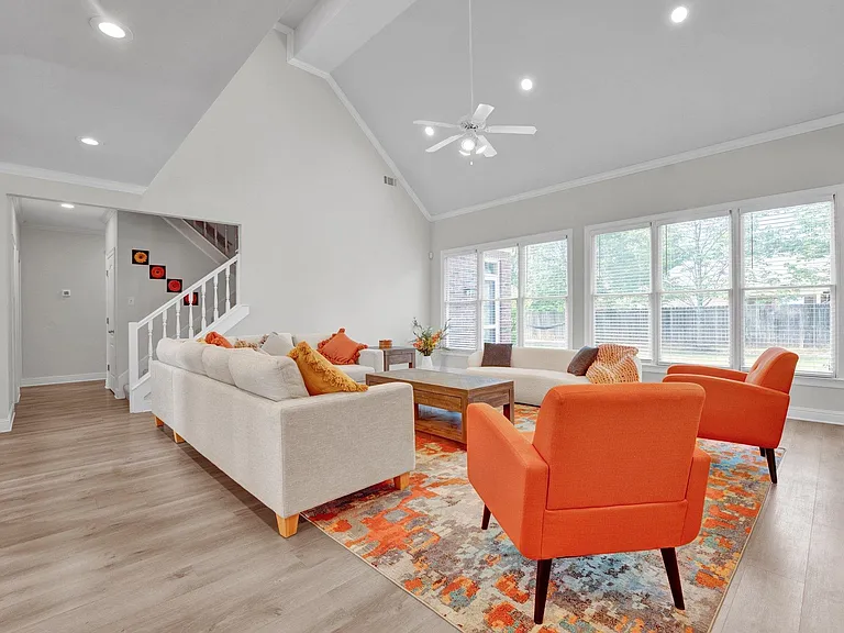 1331 Riding Brook Dr — Photo 5