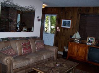 3 Braley Ln, Bolton Landing, NY 12814