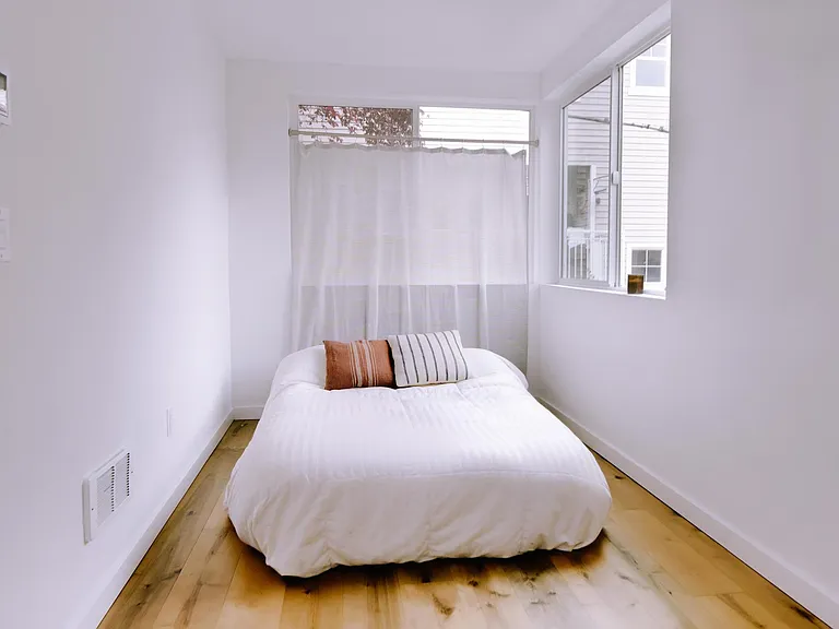 620 10th Ave E #620E — Photo 15