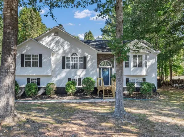 2616 Chesterbrooke Dr, Lithia Springs, GA 30122