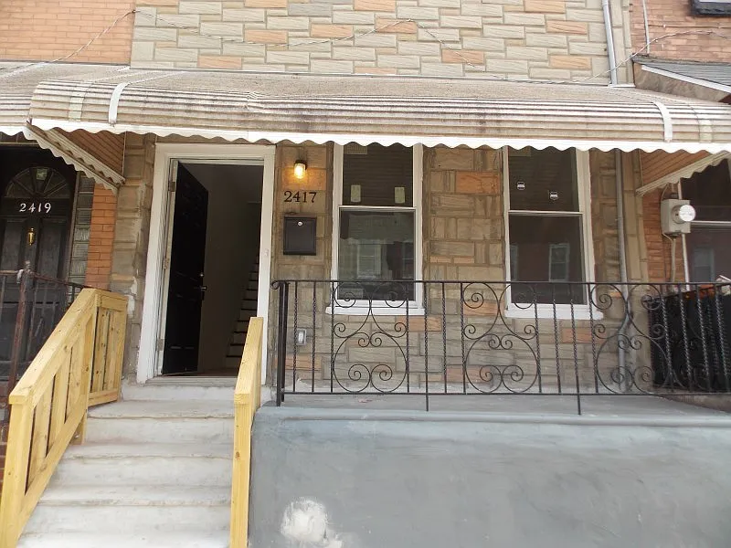 2417 N 30th St photo 1