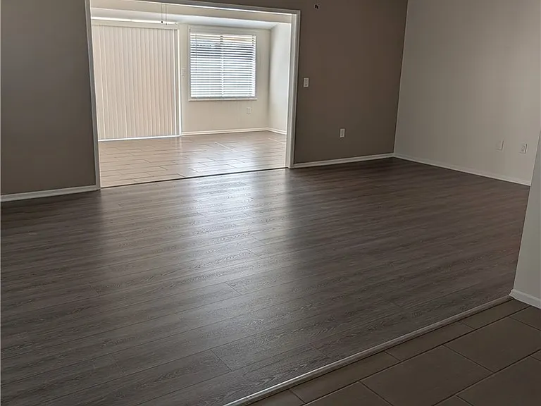 28101 Grosse Point Dr — Photo 14