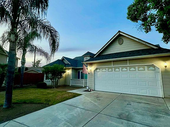 3rd image of 5560 W Millbrae Ave