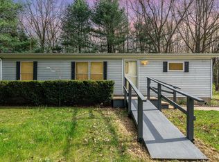 13991 N River Rd, Constantine, MI 49042