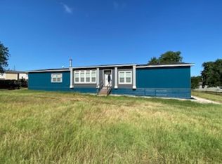 252 Overland Trl, Azle, TX 76020