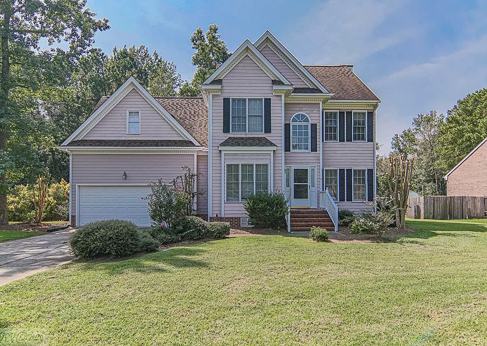 1st image of 209 Creekside Dr