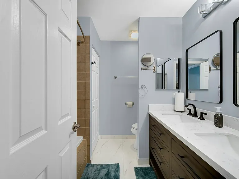 En-suite Primary Bathroom